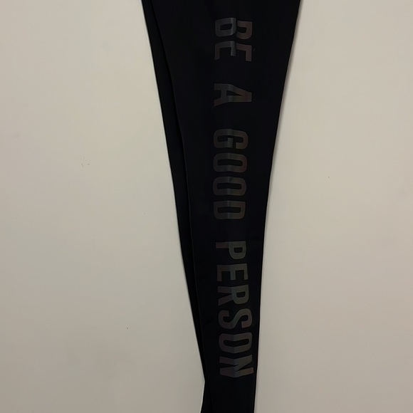 BE A GOOD PERSON workout Leggings - Picture 5 of 7